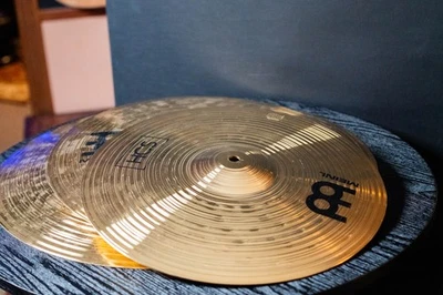 Juego completo de platillos MEINL HCS - 14" Hi-Hat, 16" Crash, 20" Ride - Caja abierta  Foto 1 de 4