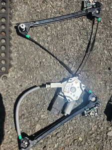 05-13 Corvette C6 Power Window Motor with Regulator Assembly LEFT SIDE DRIVER - Picture 1 of 4
