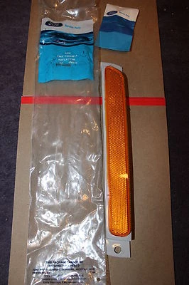 REFLECTOR DE CUBIERTA DE PARACHOQUES IZQUIERDO MERCURY SABLE 1989 1990 1991 1992 1993 1995 NUEVO EN STOCK Foto 1 de 3