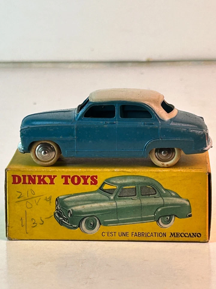 Dinky No. 24U, Simca 9 Aronde Sedan with Original Box - Image 1 of 4