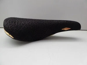 Vintage NOS Selle San Marco schwarz Nashorn Muster Sattel 4 Vintage RIde B - Bild 1 von 9