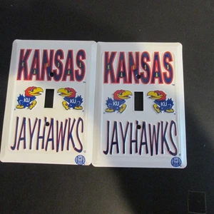 Cubiertas de placa de interruptor de gran tamaño 2 unidades KANSAS JAYHAWKS (KU). - Imagen 1 de 3