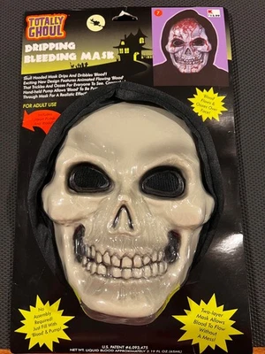 Маска Totally Ghoul Bleeding Skull насос в форме сердца (K-MART Vintage) для Хэллоуина - Изображение 1 из 2