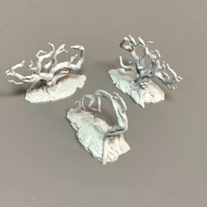 3x Mythic Battles Crow & Lugubrious Trees Miniature Board Game Pantheon DND Toys - Picture 1 of 4