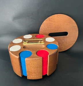 Poker Chips (200) with Wooden Swivel Bottom & Cover Made in Taiwan - Picture 1 of 5