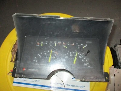 ✅ 1992 SIERRA SPEEDOMETER DISPLAY INSTRUMENT CLUSTER GAUGES PANEL ODOMETER QPM - Image 1 of 4
