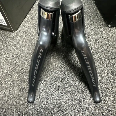 Shimano Ultegra ST-R8150 Di2 Shift/Brake Lever Set w/ Sprint Shifters - Image 1 of 4