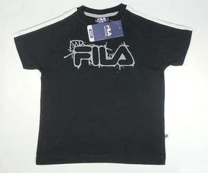 Bnwt Boy's Kid's Children's Genuine Fila T Shirt Age 8 Years Black Crew Neck - Bild 1 von 3