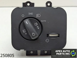 OEM 2003-2009 Land Range Rover 4.4L Headlight Fog Lamp Switch - Picture 1 of 8