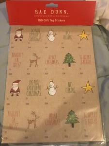 100 Rae Dunn Geschenkanhänger HAPPY HOLIDAYS MERRY CHRISTMAS Baumaufkleber NEU Paket - Bild 1 von 2