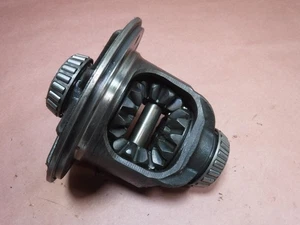 Jeep Grand Cherokee 05-10 Chrysler 8.25 Rear Axle Ring Pinion Carrier - Picture 1 of 2