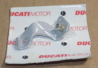Soporte de montaje de tanque depósito líquido cilindro maestro freno delantero Ducati 748 Brembo Foto 1 de 2