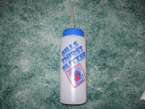 Vintage BUFFALO BILLS THIRST BLITZER WATER BOTTLE, Pepsi, Burger King, WGRZ-TV Cover