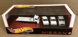 Hot Wheels Premium Nissan 4 Car Box Set w/Fleet Street & 3 Nissan Skyline Cars - Picture 1 of 12