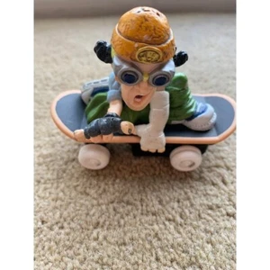 1999 Playmates Toys Skateboarding Radical Skater Dylan Extreme Skater Boy - Picture 1 of 7
