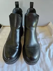 Black Ankle Work Boots Size 7 Unisex. Elastic on the ankles - Picture 1 of 4