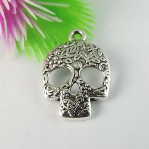 24pcs Antiqued Silver Alloy Skull Head Shaped Alloy Pendant Charms Jewelry Craft - Picture 1 of 2