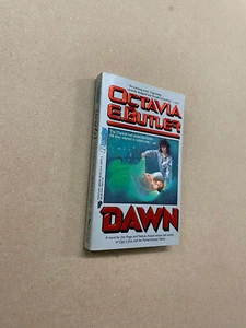 Dawn: Xenogenesis by Octavia Butler - Pub: Popular/Warner - 1988 - Paperback - Picture 1 of 2
