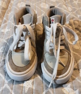 Zapatos de cuero AIRWALK beige zapatillas altas de encaje. Niño joven talla 13. Foto 1 de 4