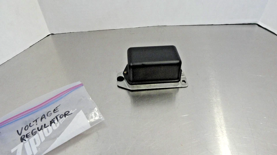 Chevrolet Chevy Bel Air 1957 original regulador de voltaje de 12 voltios Foto 1 de 4