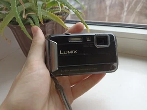 🔥Panasonic Lumix DMC-FT30 Black 16.1MP digital compact camera🔥WORKing FULL SET - Picture 1 of 7
