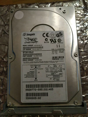 Sun Microsystems 390-0009 9.1GB Internal 10000RPM 3.5" w/ Spud Bracket 540-3881 - Image 1 of 3