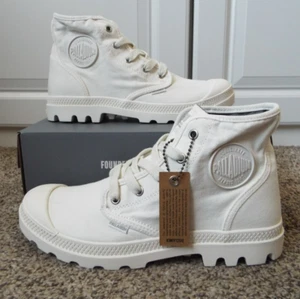 Stivali PALLADIUM donna 10 bianchi pampa alti urban goth grunge outdoor NUOVI - Foto 1 di 9
