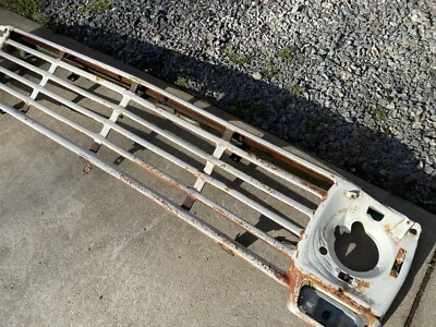 Ford F100 1967 parrilla de acero F250 pintado blanco 68 69 pátina OEM Foto 1 de 4