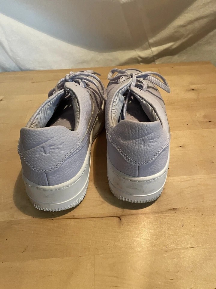 Nike Air Force 1 Sage púrpura bajo oxígeno con Foto 1 de 4