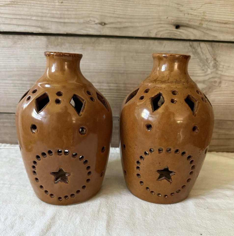 Apliques de vela de pared Two At Home America de cerámica marrón Starburst Foto 1 de 4