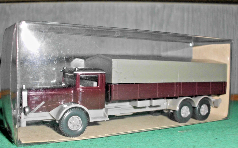 altes WIKING  OLDTIMER  MODELL  --  MERCEDES  BENZ   mit  OVP     1:87 - Bild 1 von 2