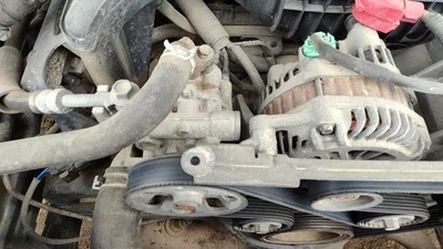 Bomba de dirección asistida Subaru Legacy Outback 2010-2012 con soporte de montaje OEM 2,5 L Foto 1 de 3