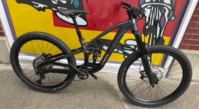 Bicicleta de montaña Trek Fuel EX 8 XT Gen 6 XS 2023 venta al por menor $3500 Foto 1 de 4