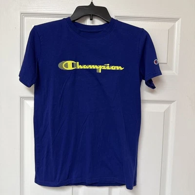 Camiseta Champion Juvenil Sixe XL Azul con Logo Amarillo Foto 1 de 4
