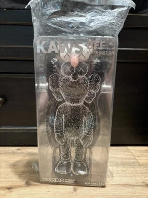 Kaws BFF Negro Edición Abierta Foto 1 de 4