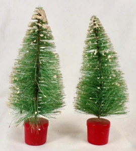 2 Bottle Brush Christmas Trees Red Wooden Base Flocked Snow 7in Vintage #4 - Picture 1 of 6
