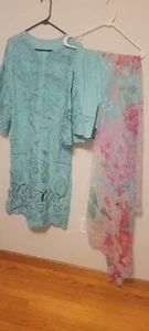 Designer Luxury Lawn 3 Pc Pakistani Shalwar Kameez - Picture 1 of 8