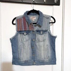 Arizona Jean Co Denim Sleeveless Vest Size Large Denim Embroidered Design - Picture 1 of 5