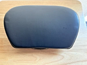 Used Harley-Davidson Passenger Backrest Pad Smooth Style 52886-98D - Picture 1 of 4
