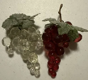 Vintage Grapes Faceted Lucite Cluster Set of 2 Leaves Fruit Red & Clear - Picture 1 of 7