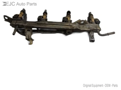 Juego de inyectores de combustible con riel para 07-20 Toyota Tundra 5.7 2525005020 4x4 Foto 1 de 4