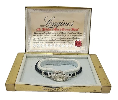 Vintage Longines Wittnauer Watch Women's 14k White gold 17 Jewel Diamonds W/Case - Image 1 of 4