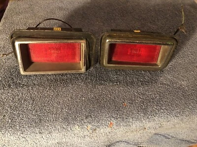 Luzes indicadoras laterais traseiras Ford Ranchero/Mustang 1970 - Imagem 1 de 4