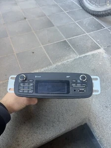 Stereo autoradio Renault Clio 4 del 2015 originale Bluetooth MP3 - Foto 1 di 2