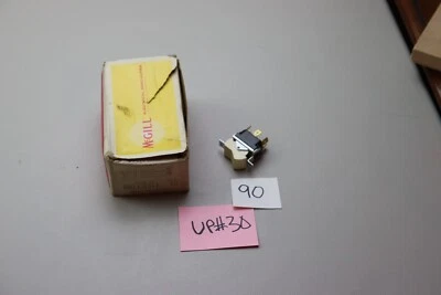 Interruptor balancim vintage McGill NOS DPDT ON-Off- ON 0811-0311 - Imagem 1 de 4