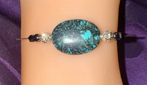 Handmade Beaded Bracelet - Picture 1 of 4