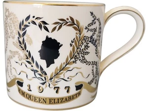 Wedgwood Queen Elizabeth II Silver Jubilee Commemorative Mug 1977 Lot 1 - Picture 1 of 6