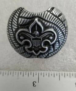 USA BOY / GIRL SCOUTS & GUIDES BADGE / FINGER OR WRIST BAND  - Picture 1 of 4