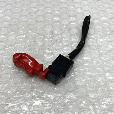 Fusible Link Box for Mitsubishi L200 K74T Series 3 2.5TD - Image 1 of 4