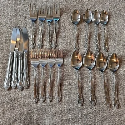 Rogers Dream Rose 5 teiliges Service für 4 Besteck (20 Teile) Messer Löffel Gabeln - Bild 1 von 4